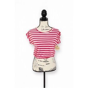 Belle du Jour Pink & White Striped Cropped Tee Shirt Women’s Size Small NWT